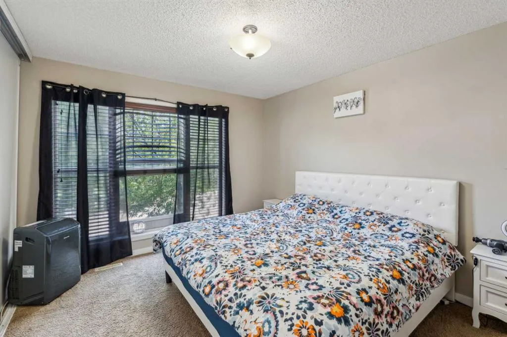 22 Auburn Bay View SE