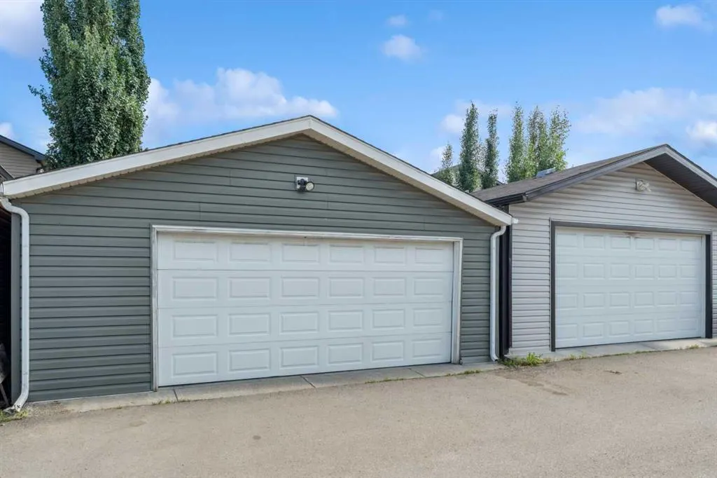 22 Auburn Bay View SE