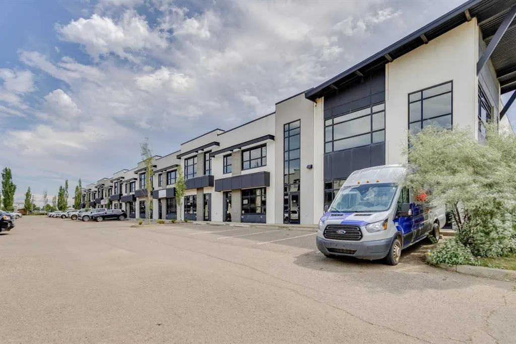 400 Mackenzie Boulevard, #104