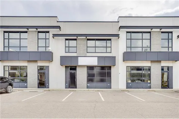400 Mackenzie Boulevard