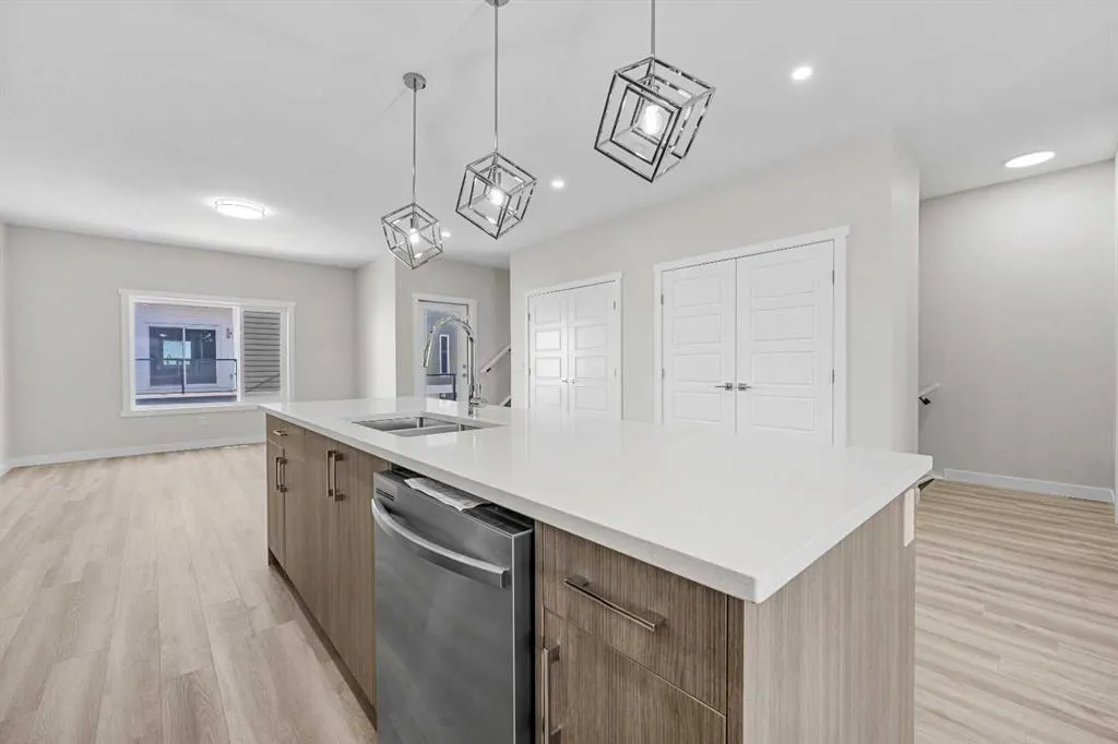 826 Red Sky Villas NE