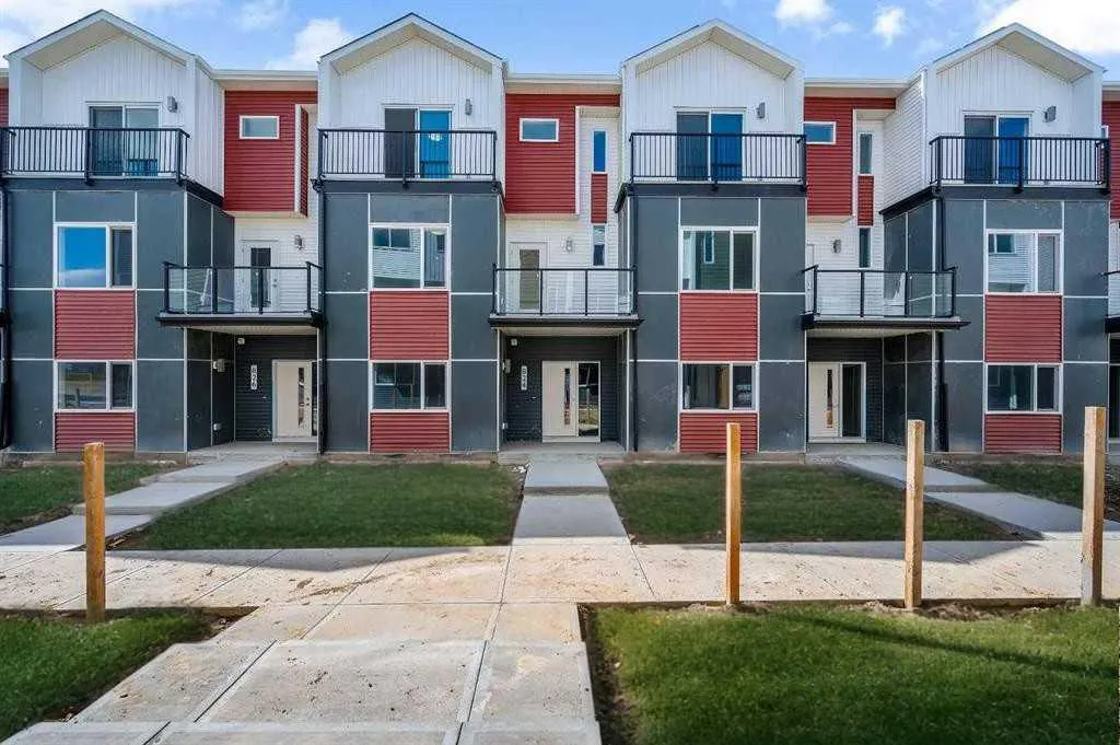 42 Red Sky Manor NE