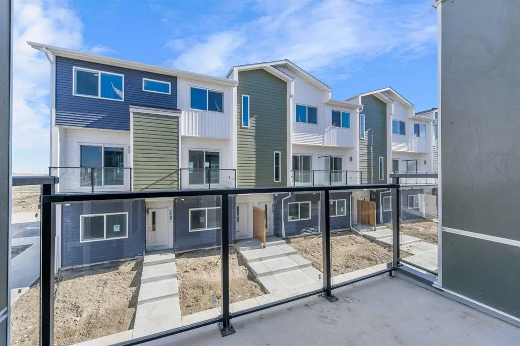 42 Red Sky Manor NE