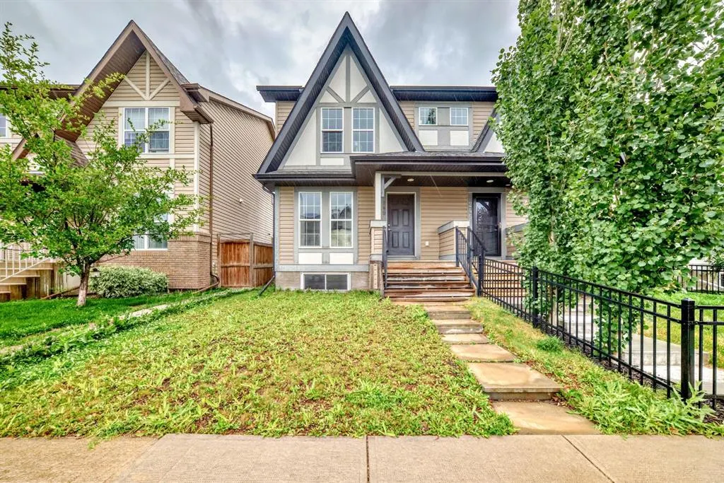 249 Elgin Meadows Park SE