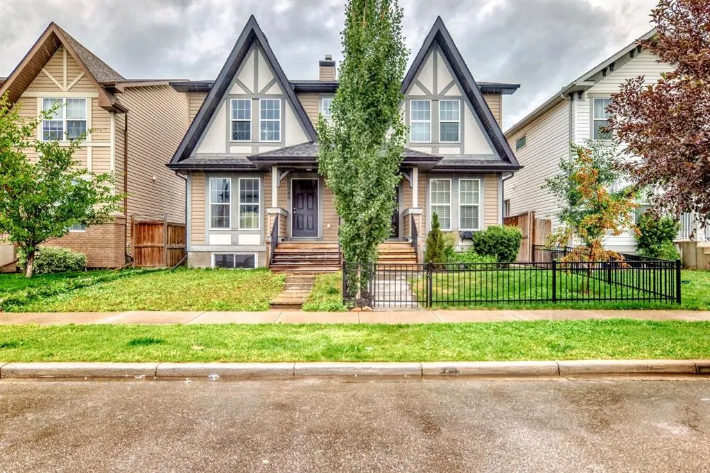 249 Elgin Meadows Park SE