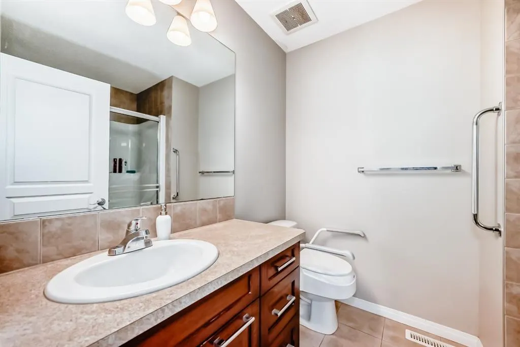 249 Elgin Meadows Park SE