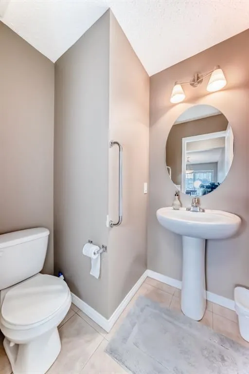 249 Elgin Meadows Park SE