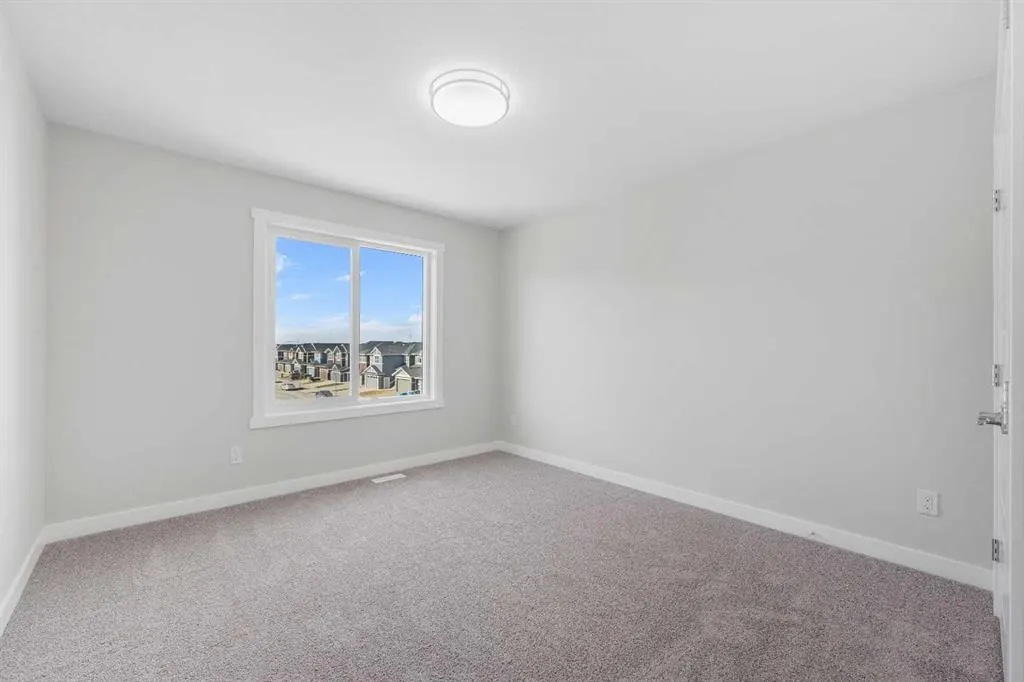 343 Red Sky Terrace NE