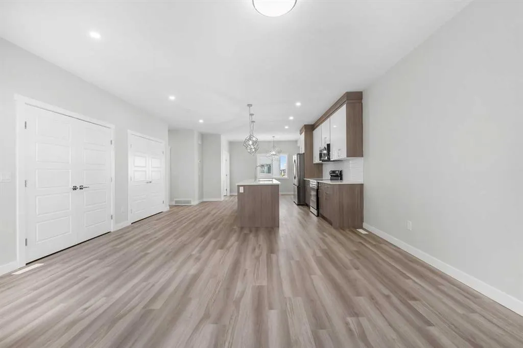 325 Red Sky Terrace NE