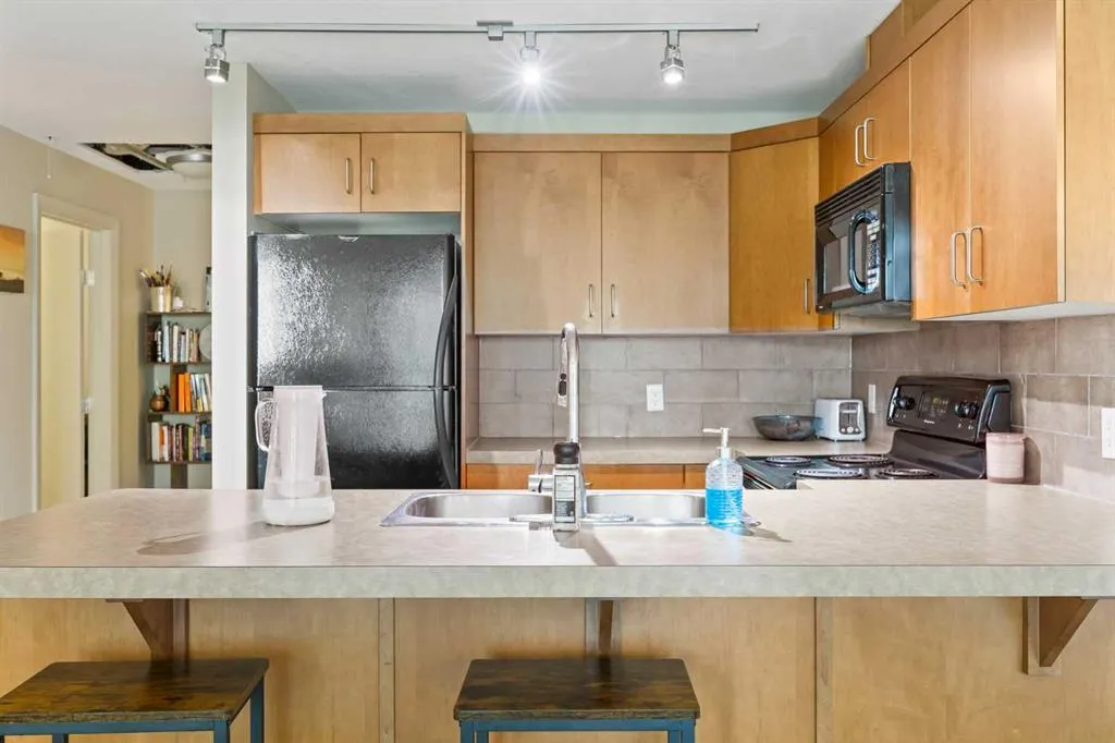 1410 1 Street SE, #808