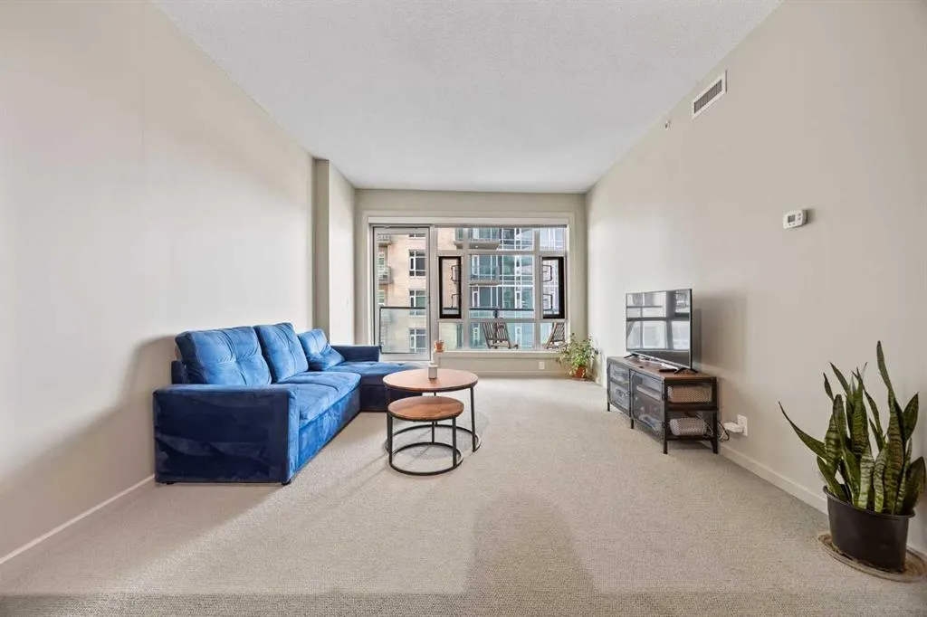 1410 1 Street SE, #808