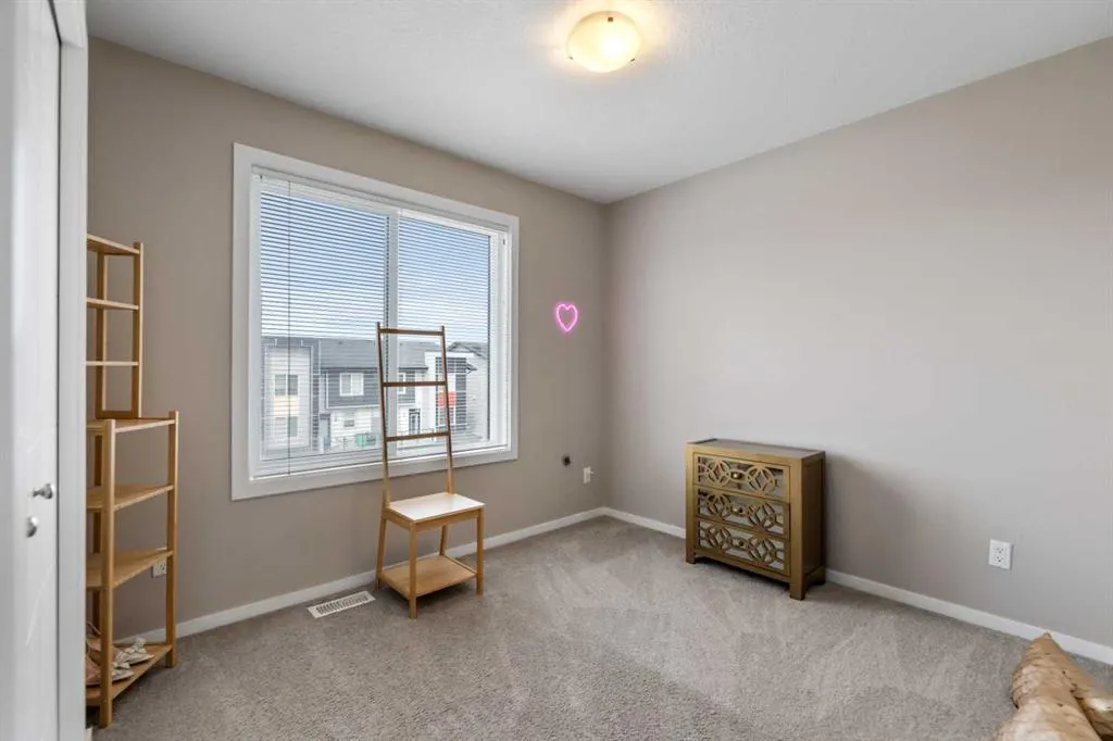 130 Redstone Walk NE, #203