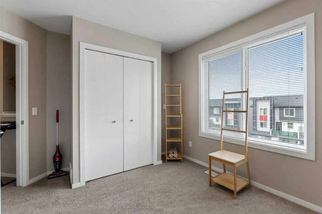 130 Redstone Walk NE, #203