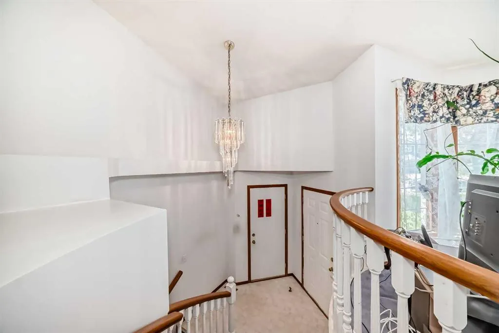 28 Harvest Oak Drive NE