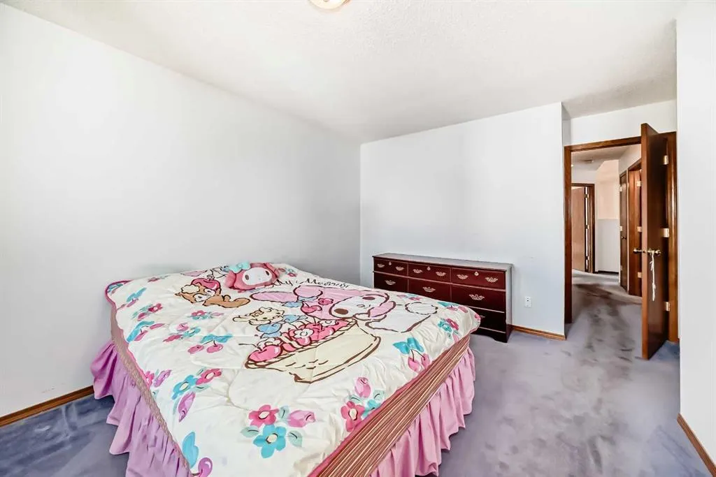 28 Harvest Oak Drive NE