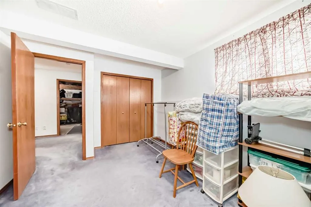 28 Harvest Oak Drive NE