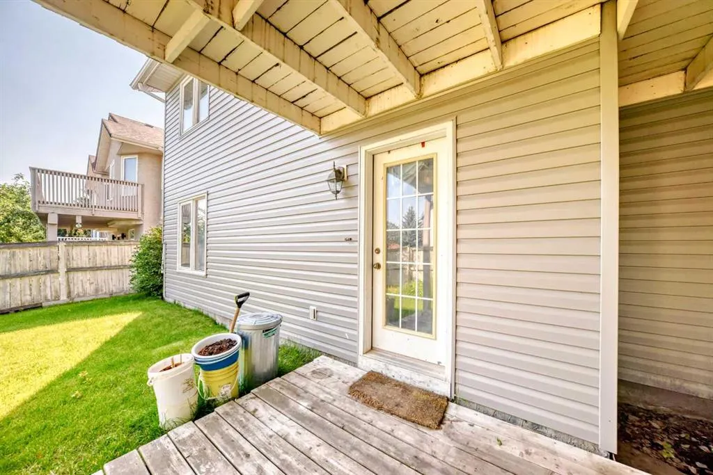 28 Harvest Oak Drive NE