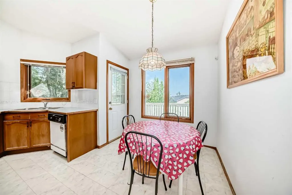 28 Harvest Oak Drive NE