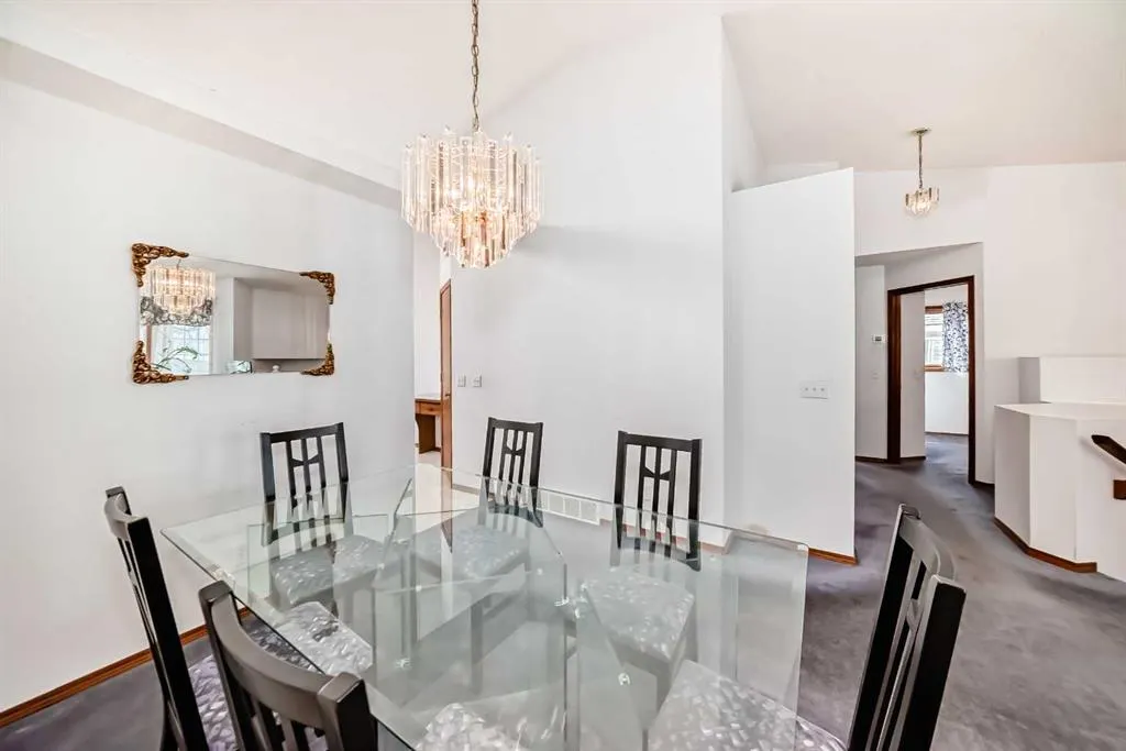 28 Harvest Oak Drive NE