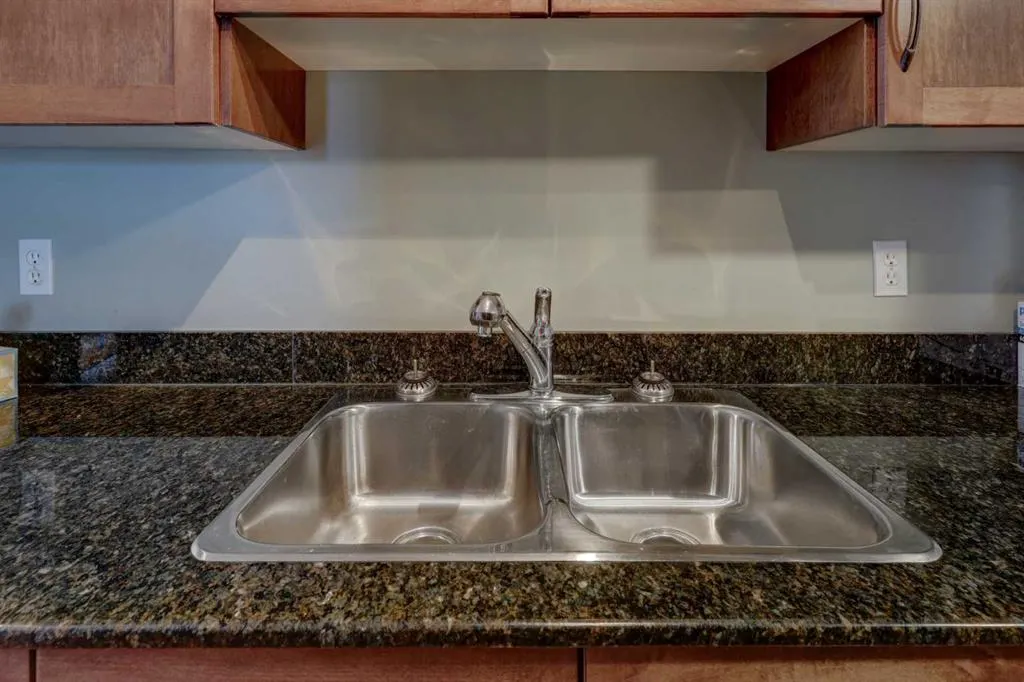 931 2 Avenue NW, #301