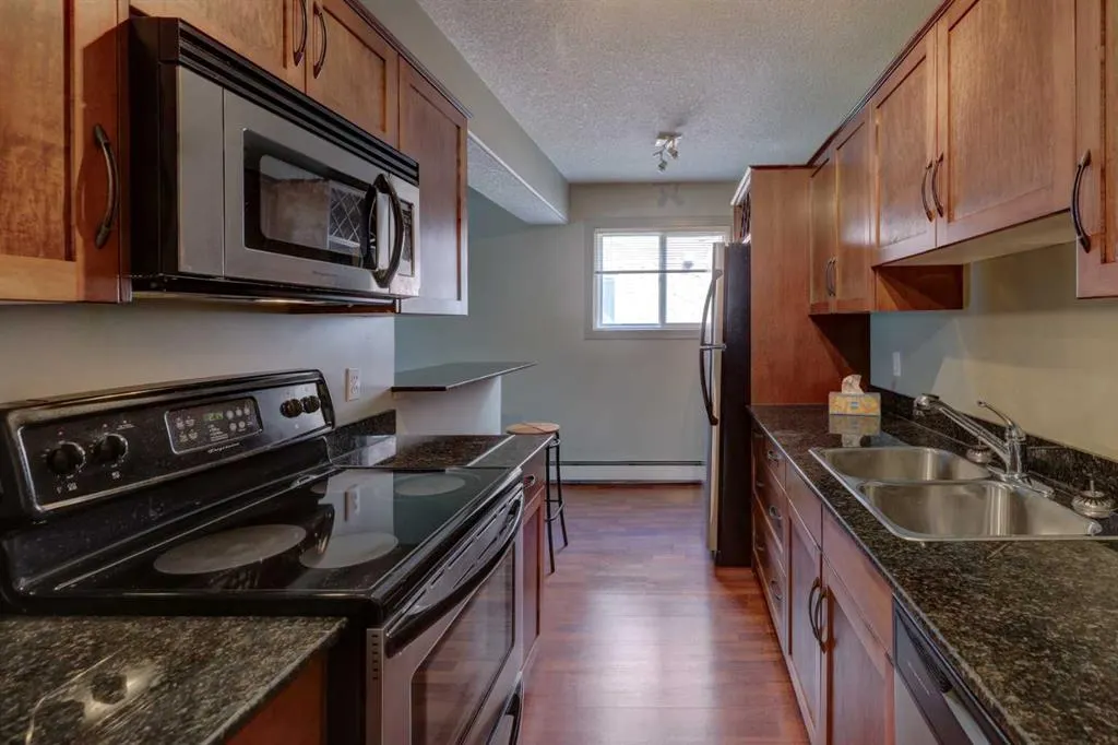 931 2 Avenue NW, #301