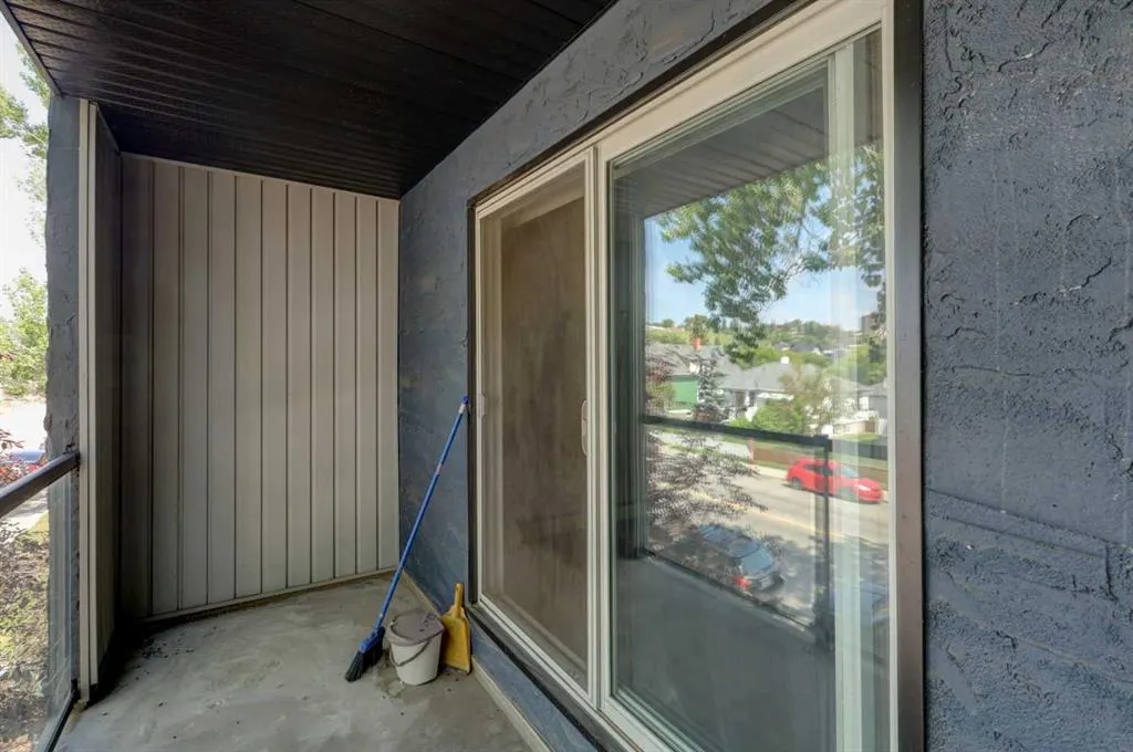 931 2 Avenue NW, #301