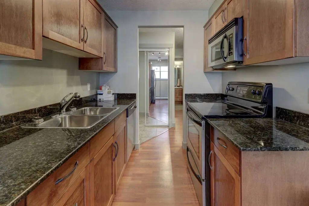931 2 Avenue NW, #301