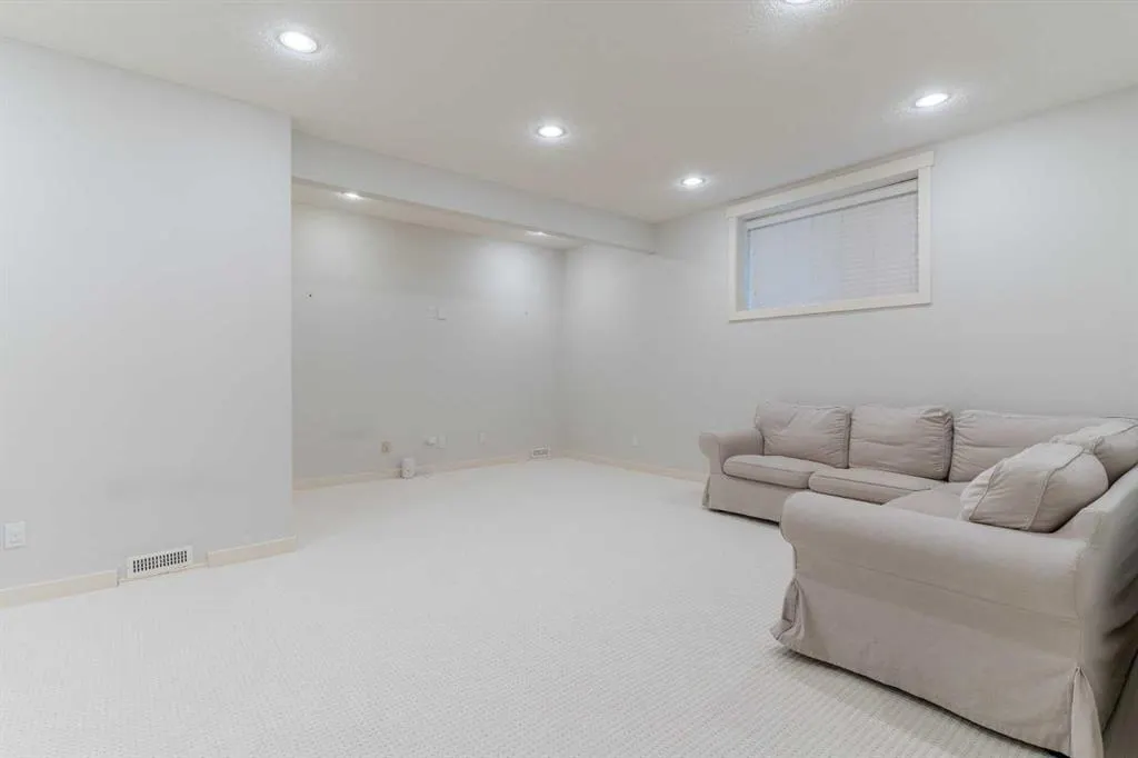 71 Elgin Terrace SE