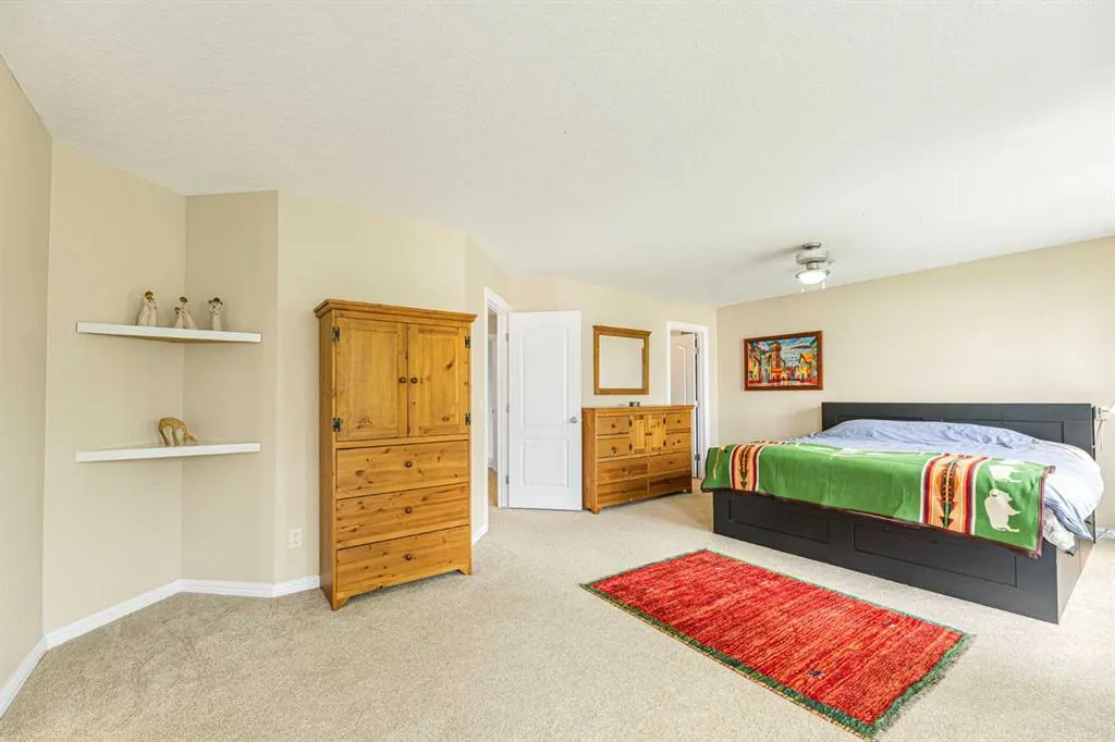 10 Tusslewood Heights NW