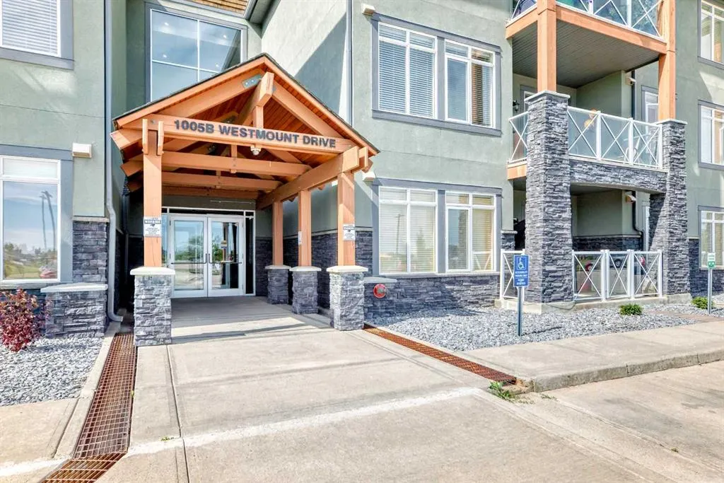 1005B Westmount Drive, #207