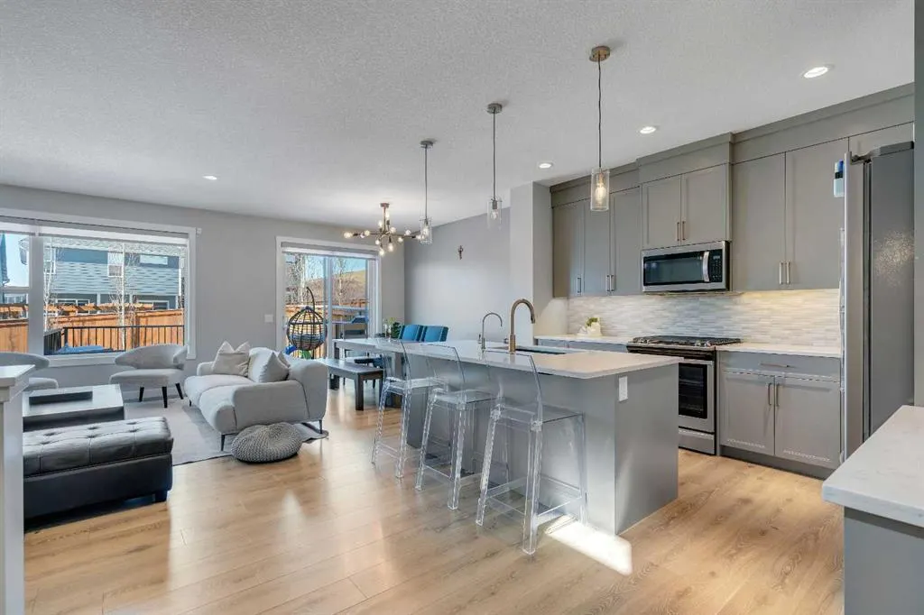 27 Cranbrook Court SE