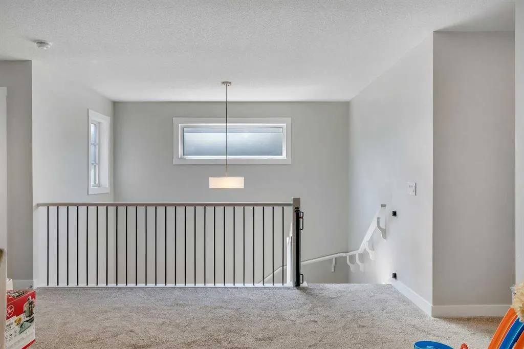 27 Cranbrook Court SE