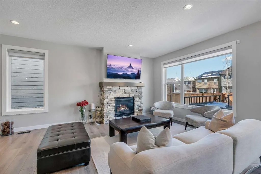 27 Cranbrook Court SE