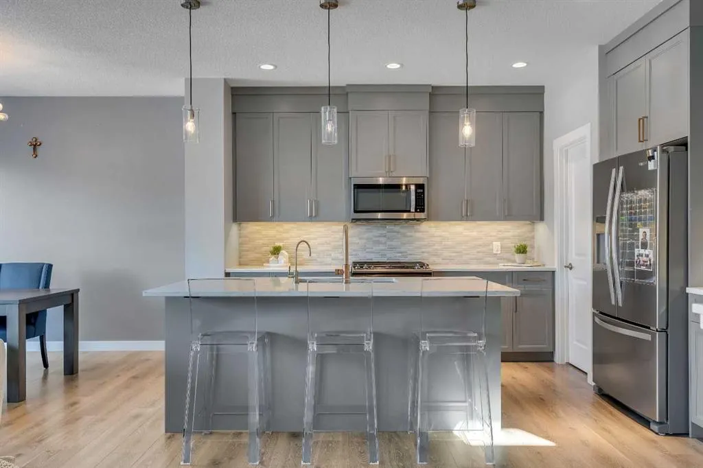 27 Cranbrook Court SE