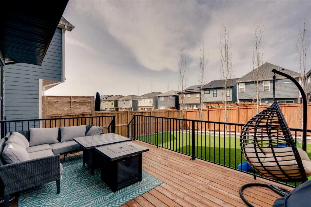 27 Cranbrook Court SE