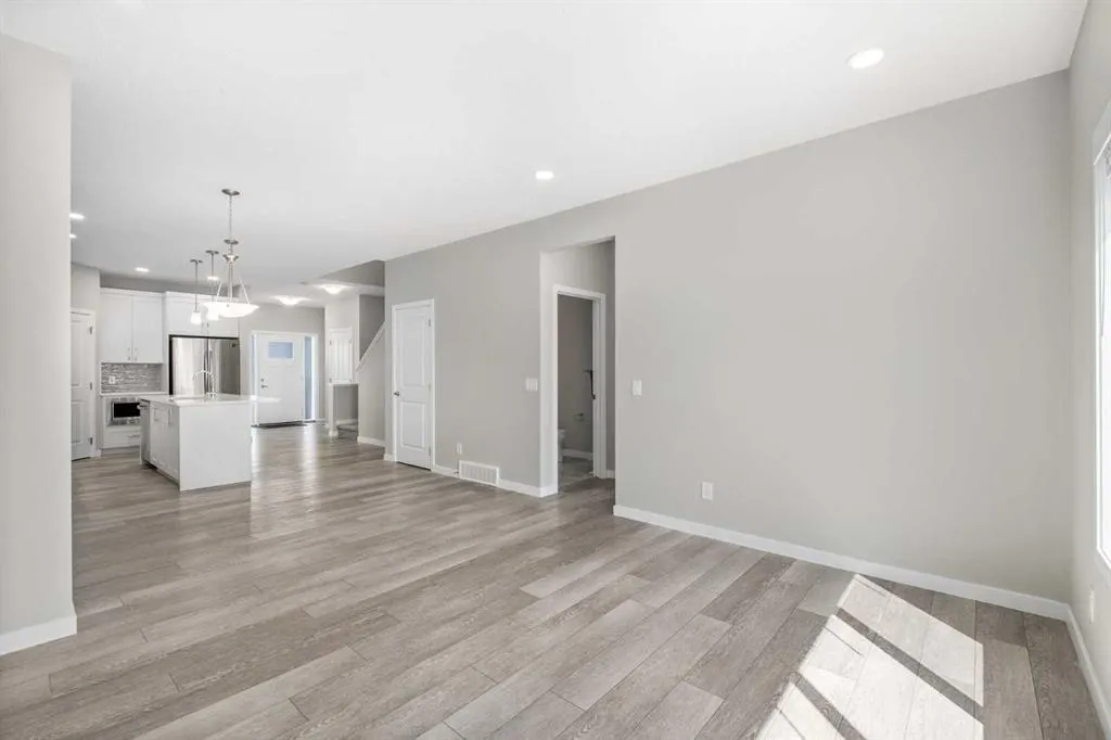 131 Magnolia Square SE