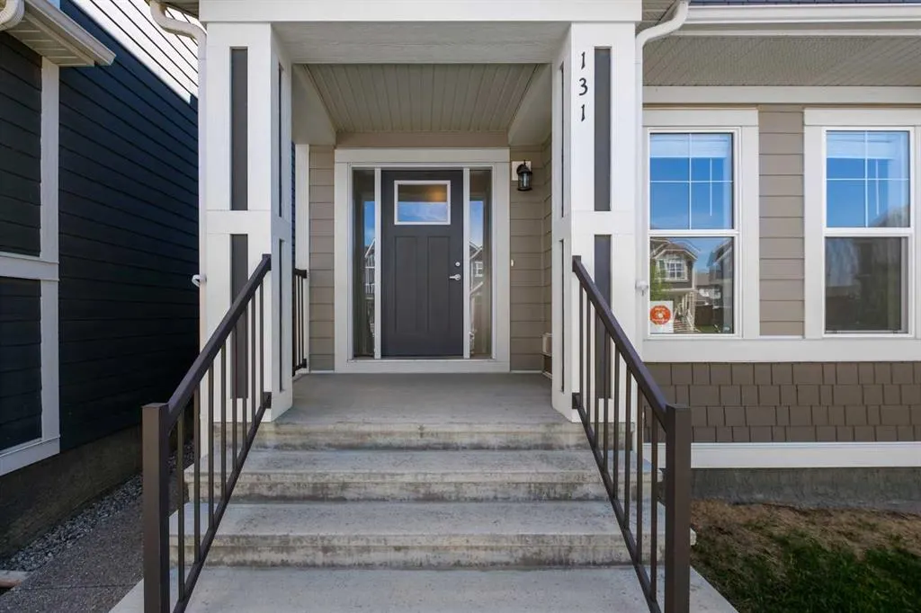 131 Magnolia Square SE