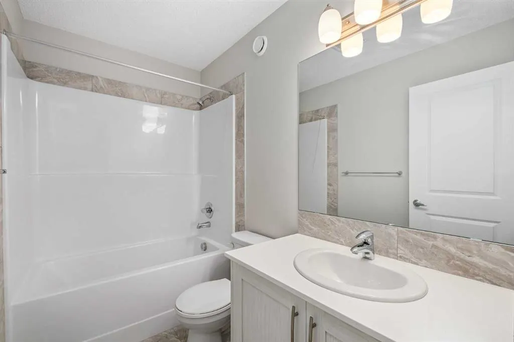 131 Magnolia Square SE