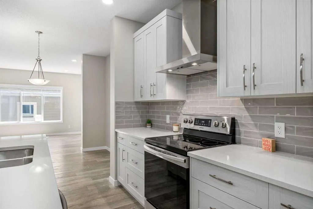 131 Magnolia Square SE