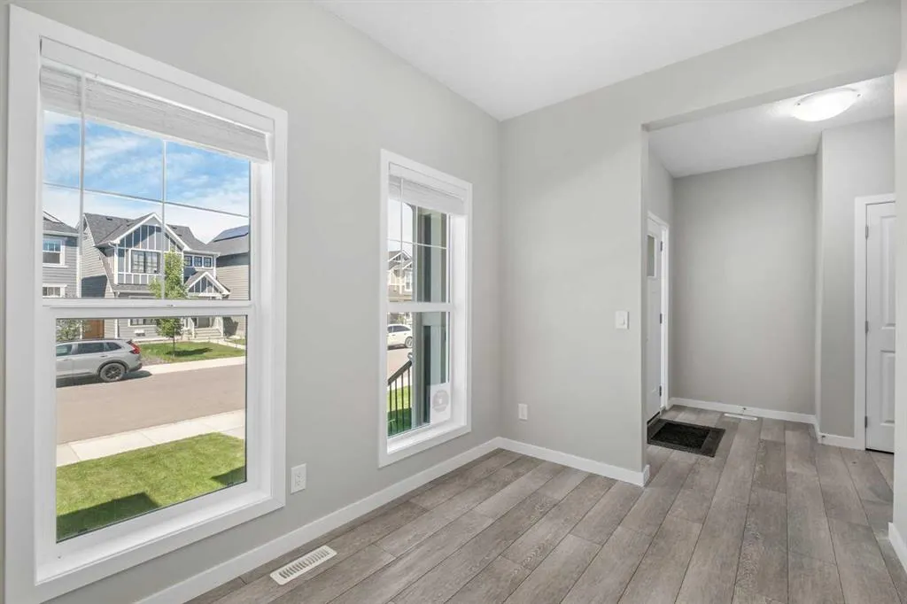 131 Magnolia Square SE