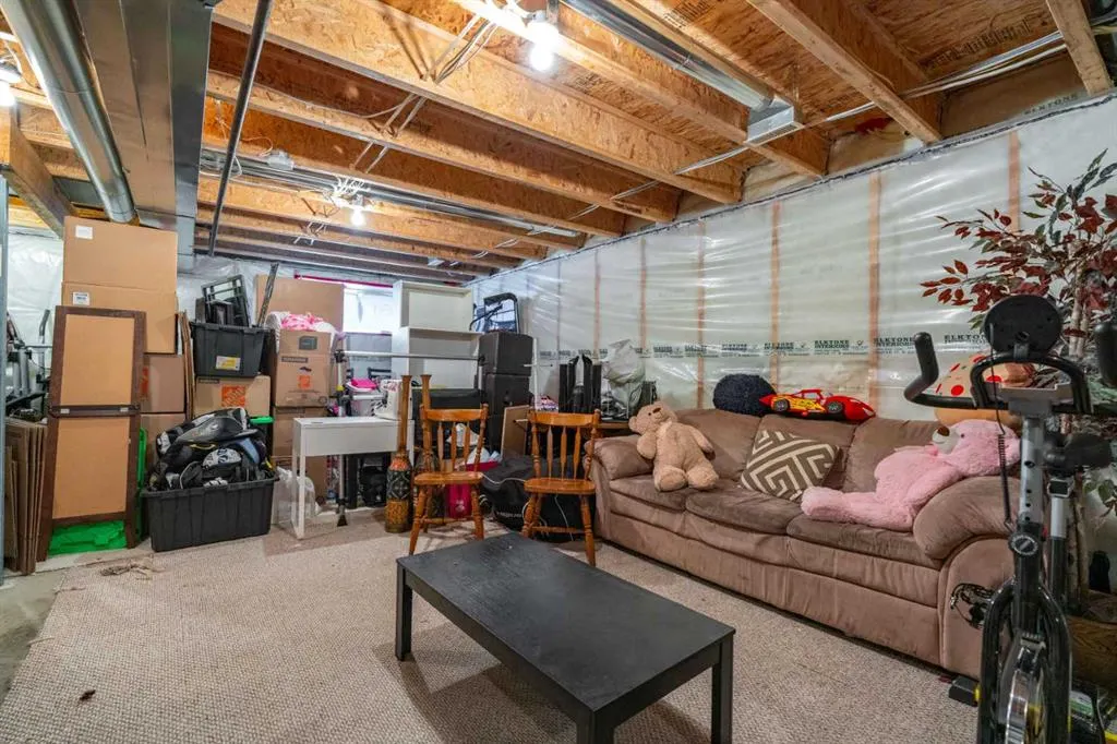49 Skyview Point Common NE