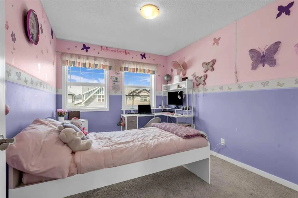 49 Skyview Point Common NE