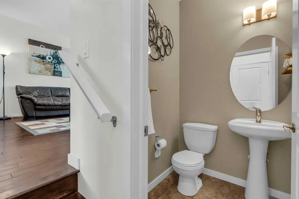 49 Skyview Point Common NE