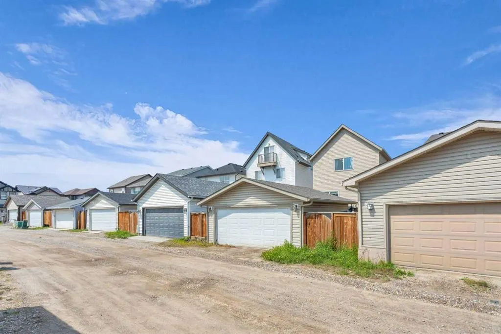 49 Skyview Point Common NE