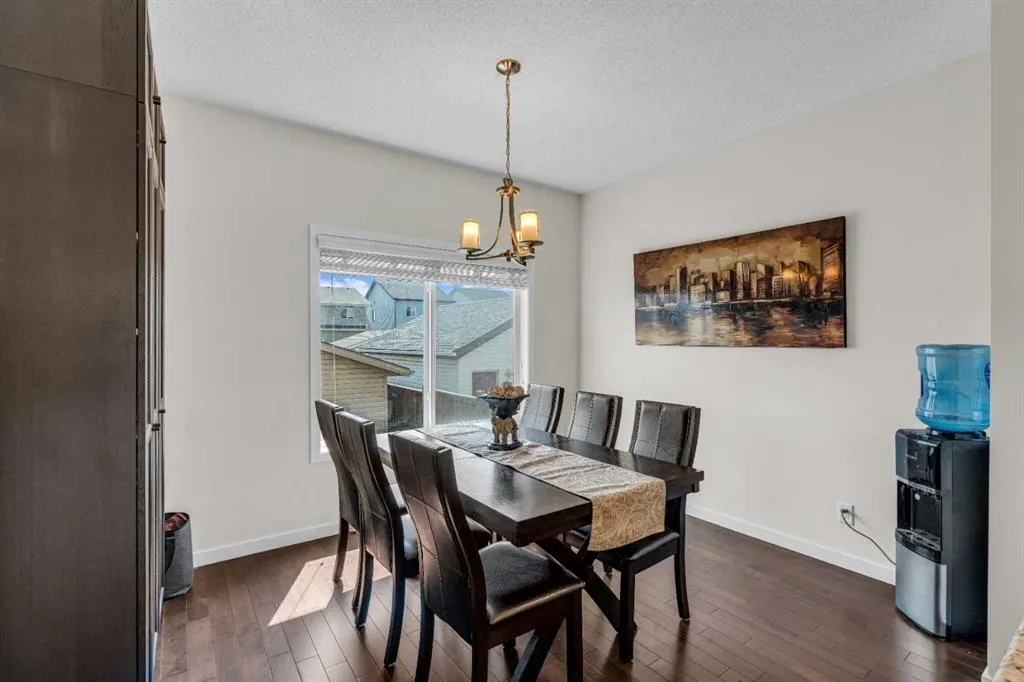 49 Skyview Point Common NE