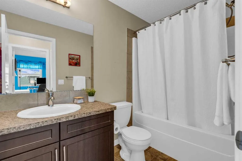 49 Skyview Point Common NE