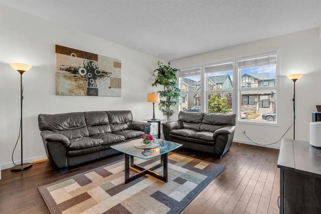 49 Skyview Point Common NE