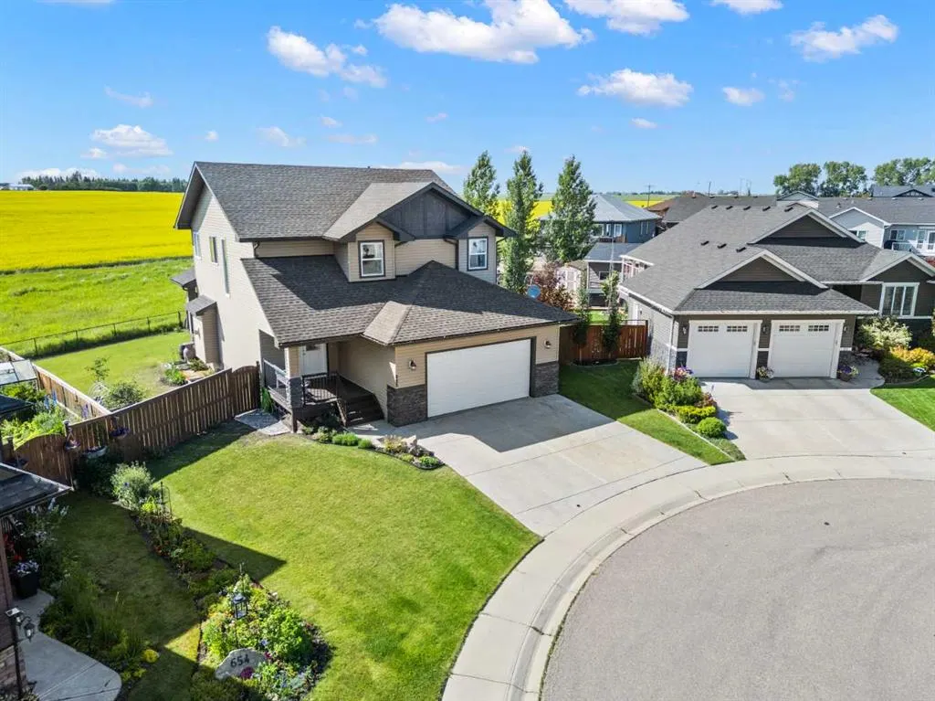 653 West Highland Crescent