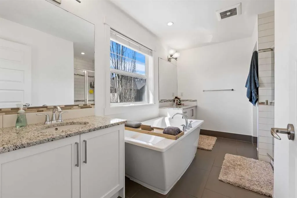 110 Coopers Common SW, #702
