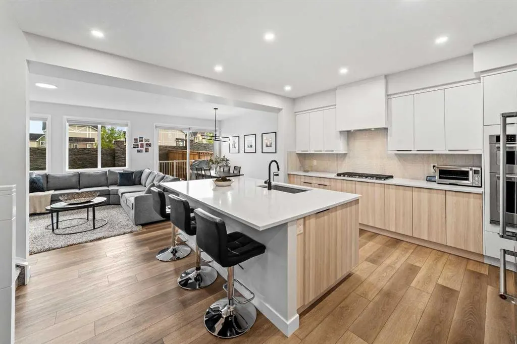 353 Edith Road NW